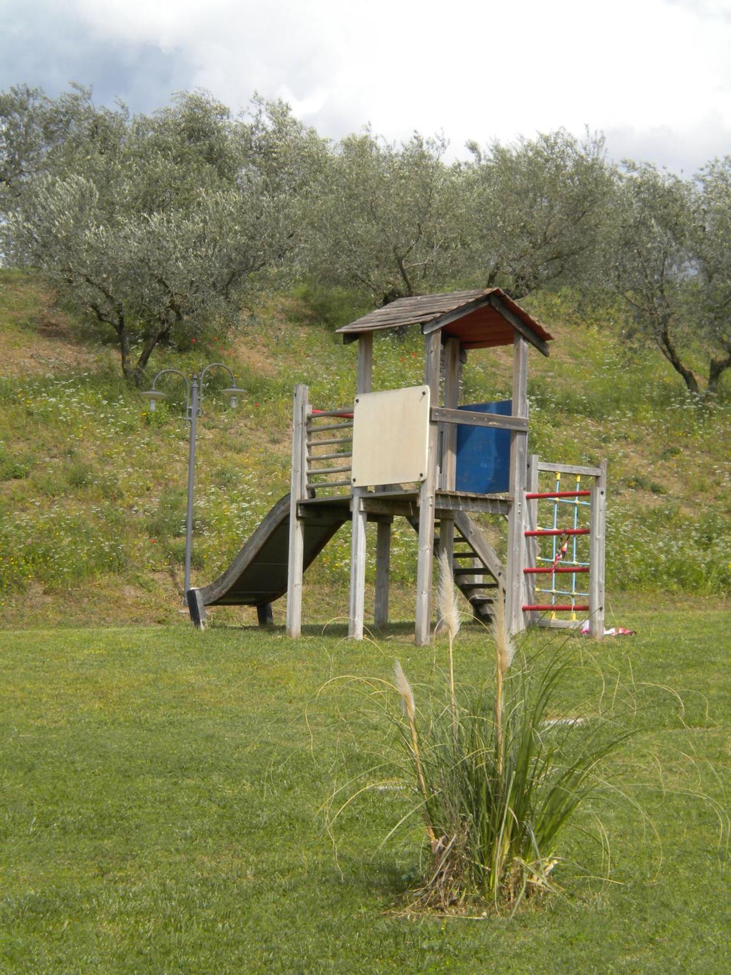Pensjonat Il Poggio Delle Ginestre Torgiano Zewnętrze zdjęcie
