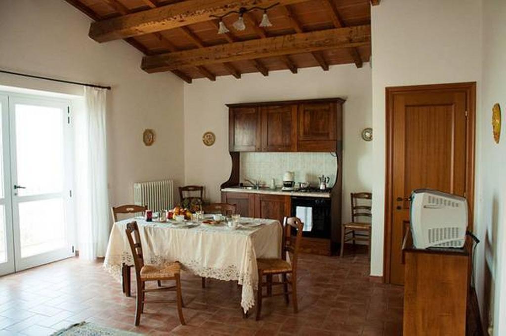 Pensjonat Il Poggio Delle Ginestre Torgiano Zewnętrze zdjęcie